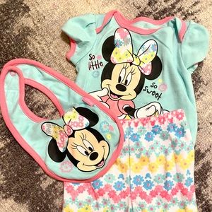 Disney Baby Girl Complete Outfit (0-3 months)